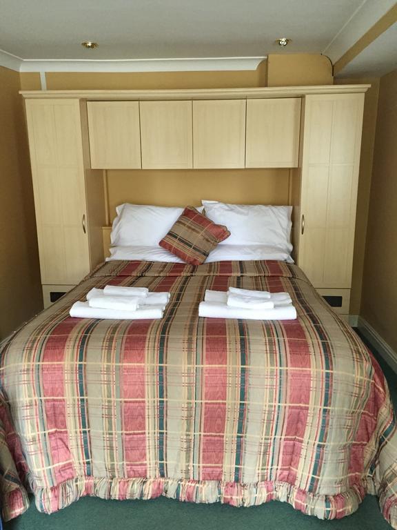 Rose Cottage Guest House Кокърмаут Стая снимка